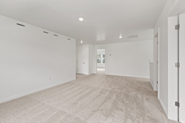 Building Photo - 6658 W Aileron St