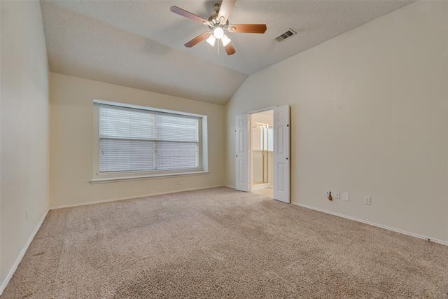 Building Photo - 2307 Stratford Dr