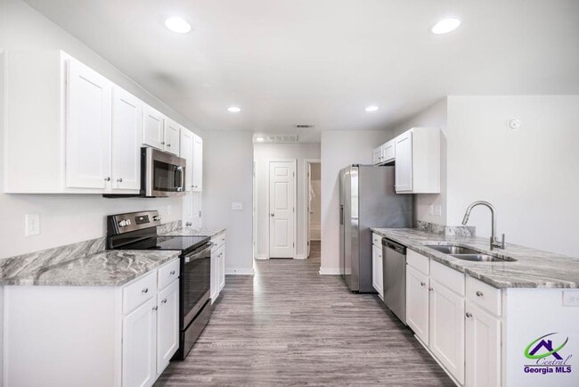 Building Photo - 101 Shasta Dr