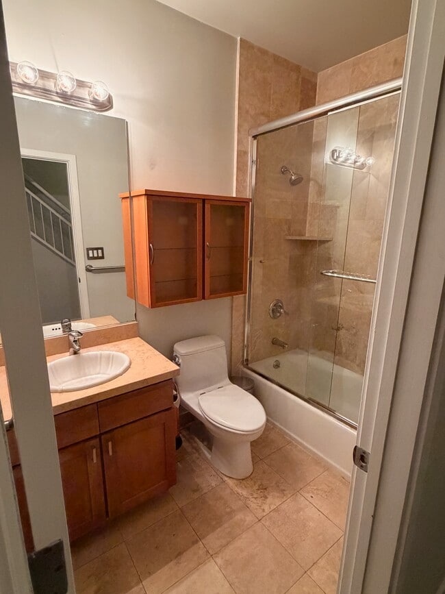 Building Photo - 18 Norfolk St