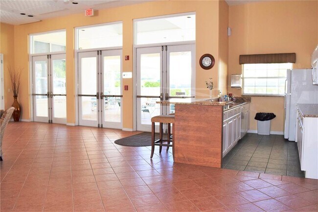 Building Photo - 8355 Glen Rose Way
