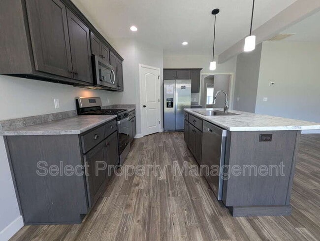 Building Photo - 1408 Sacred Oak Ct