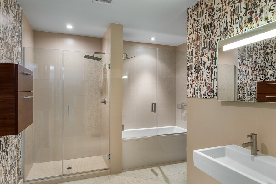 Master Bathroom - 6735 Yucca St