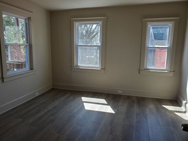 Building Photo - 448 W Orange St