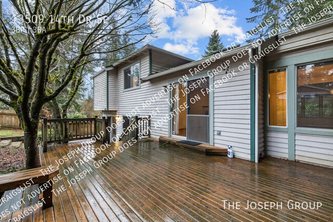 Building Photo - 13509 14th Dr SE