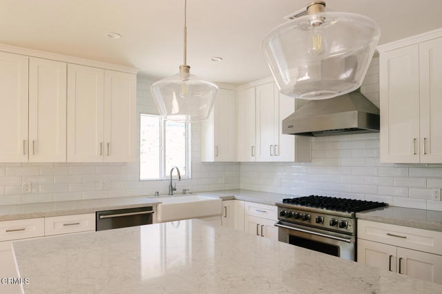 Building Photo - 5447 Rock Castle Dr