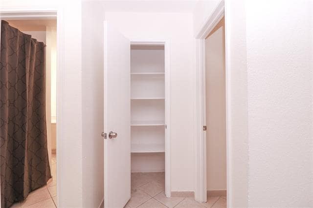 Building Photo - 8028 Cannonwood Dr