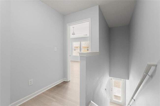 Building Photo - 1947 Lakeshore Overlook Cir NW