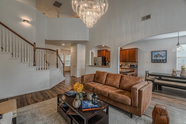 Building Photo - 174 Black Swan Pl