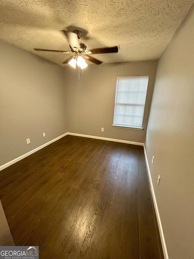 Building Photo - 4201 High Park Ln