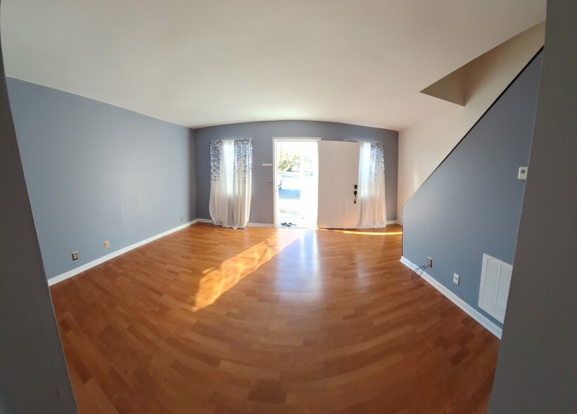 Lounge towards front door - 217 Walton Ferry Rd