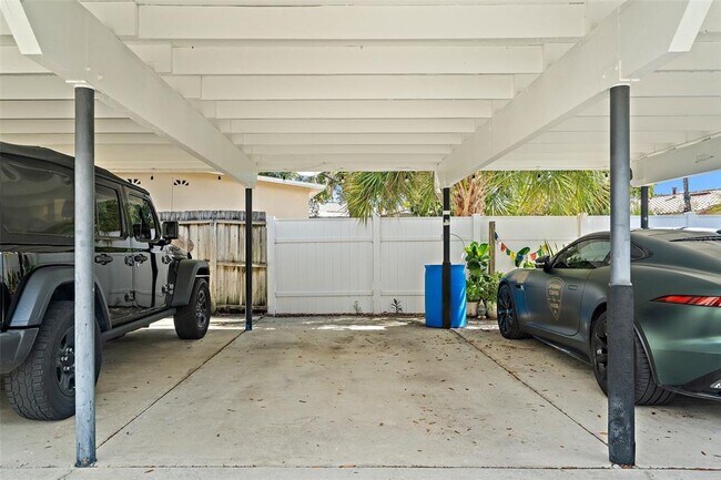 Building Photo - 503 Monterey Blvd NE