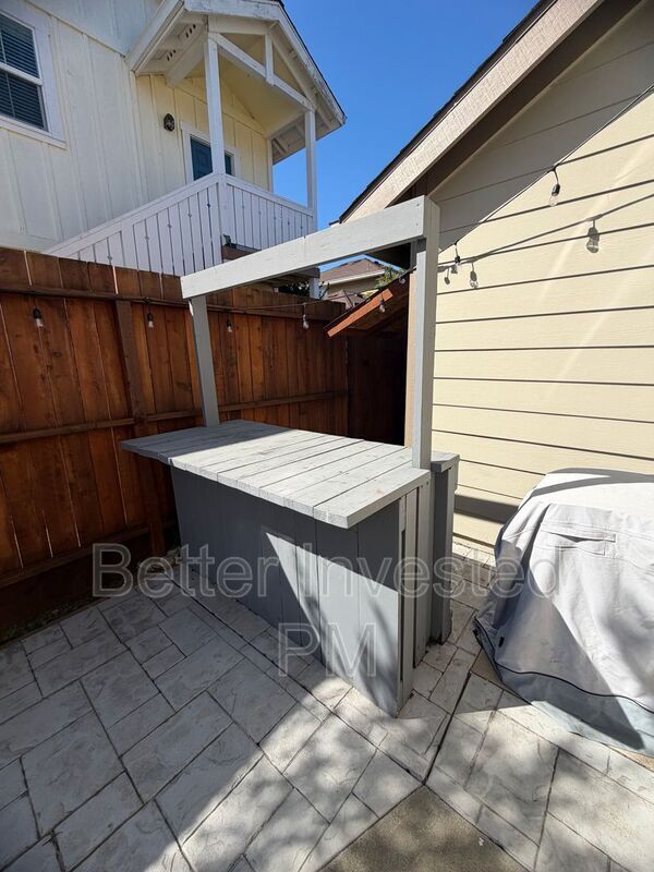 Building Photo - 2455 Prairie Ln