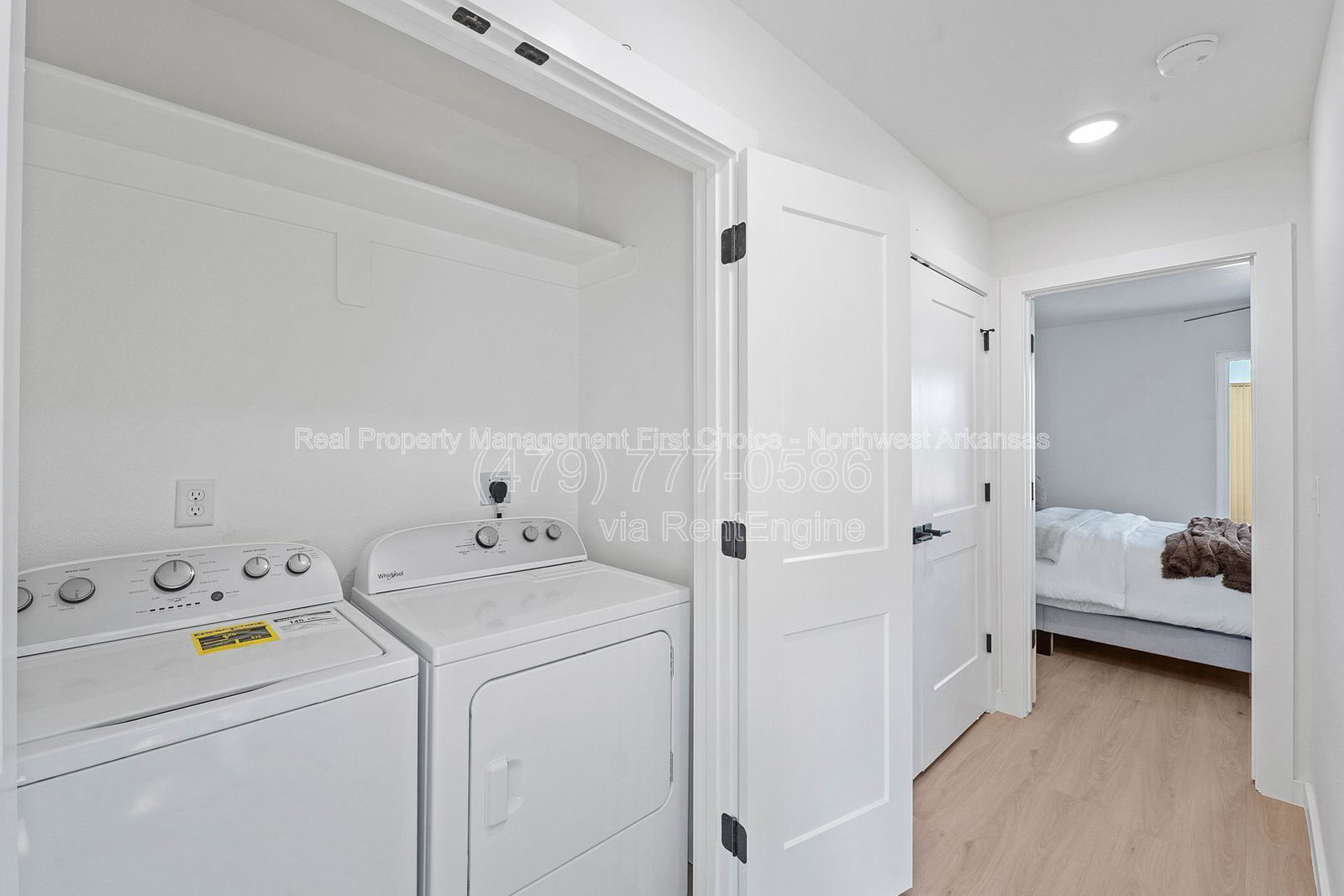 Building Photo - 1464 Hendon