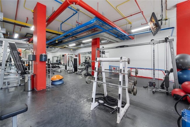 Building Photo - 780 NE 69th St