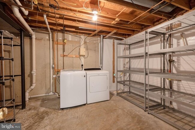 Building Photo - 6178 Morning Glory Rd