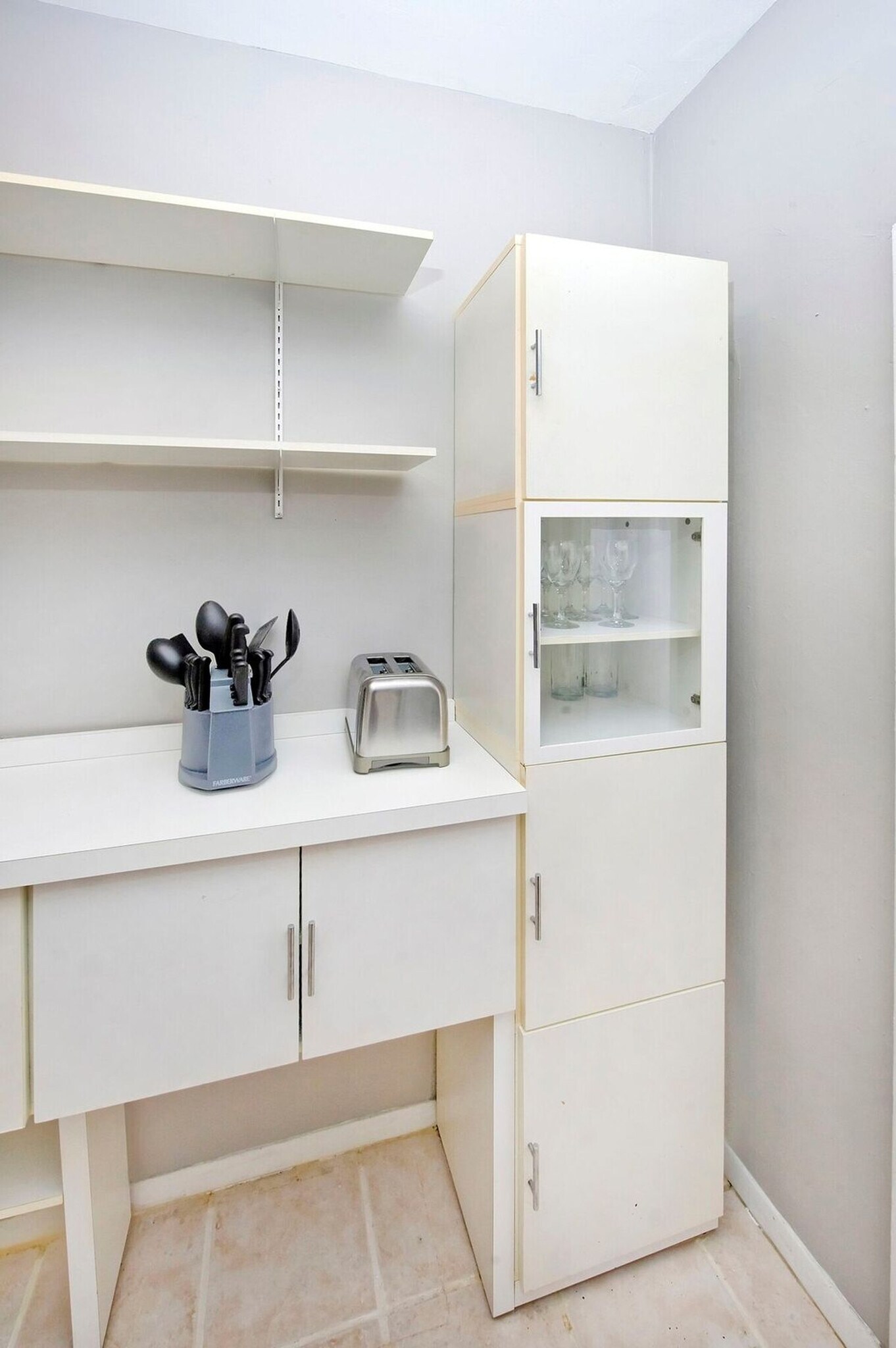 Building Photo - 1574 2nd Ave