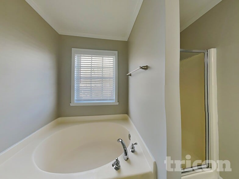 Building Photo - 1166 Waterlyn Dr