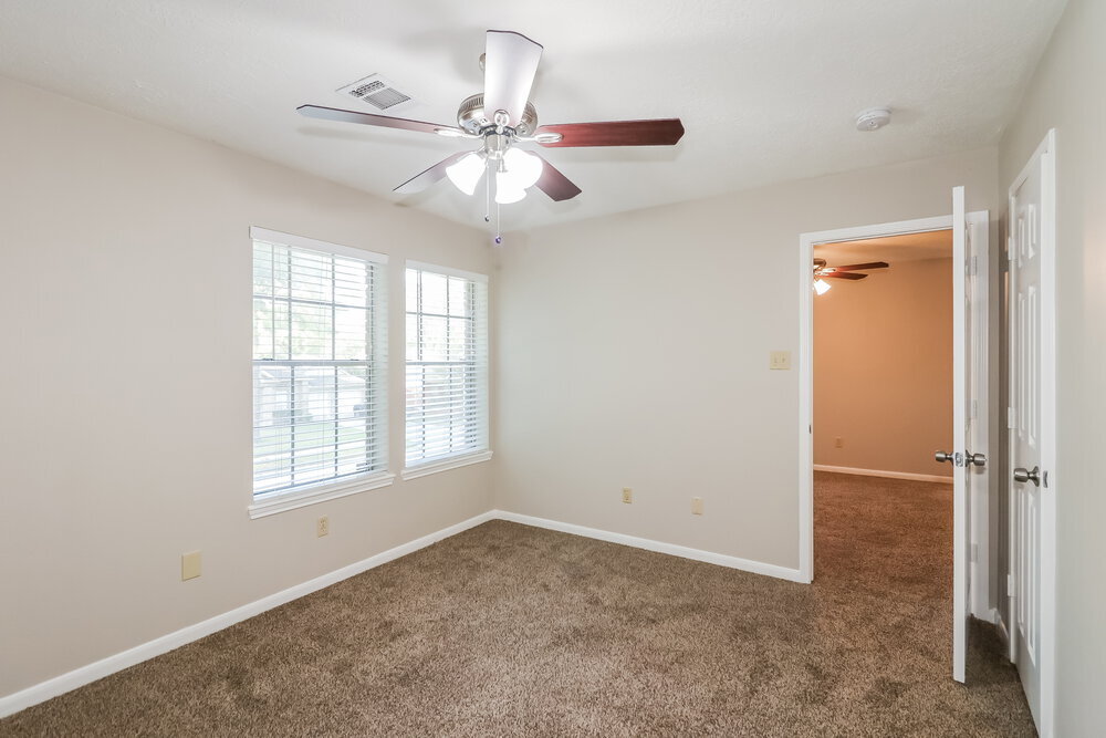 Building Photo - 4611 Dove Springs Dr