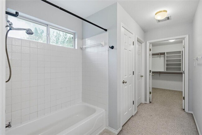 Building Photo - 3621 Bratton Heights Dr