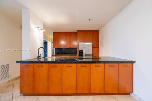 Building Photo - 2350 NE 135th St