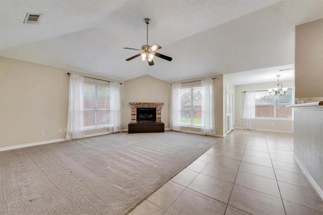 Building Photo - 4958 Briar Oaks Ln