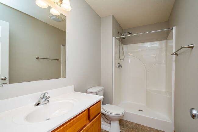 Building Photo - 1890 Goose Lake Cir