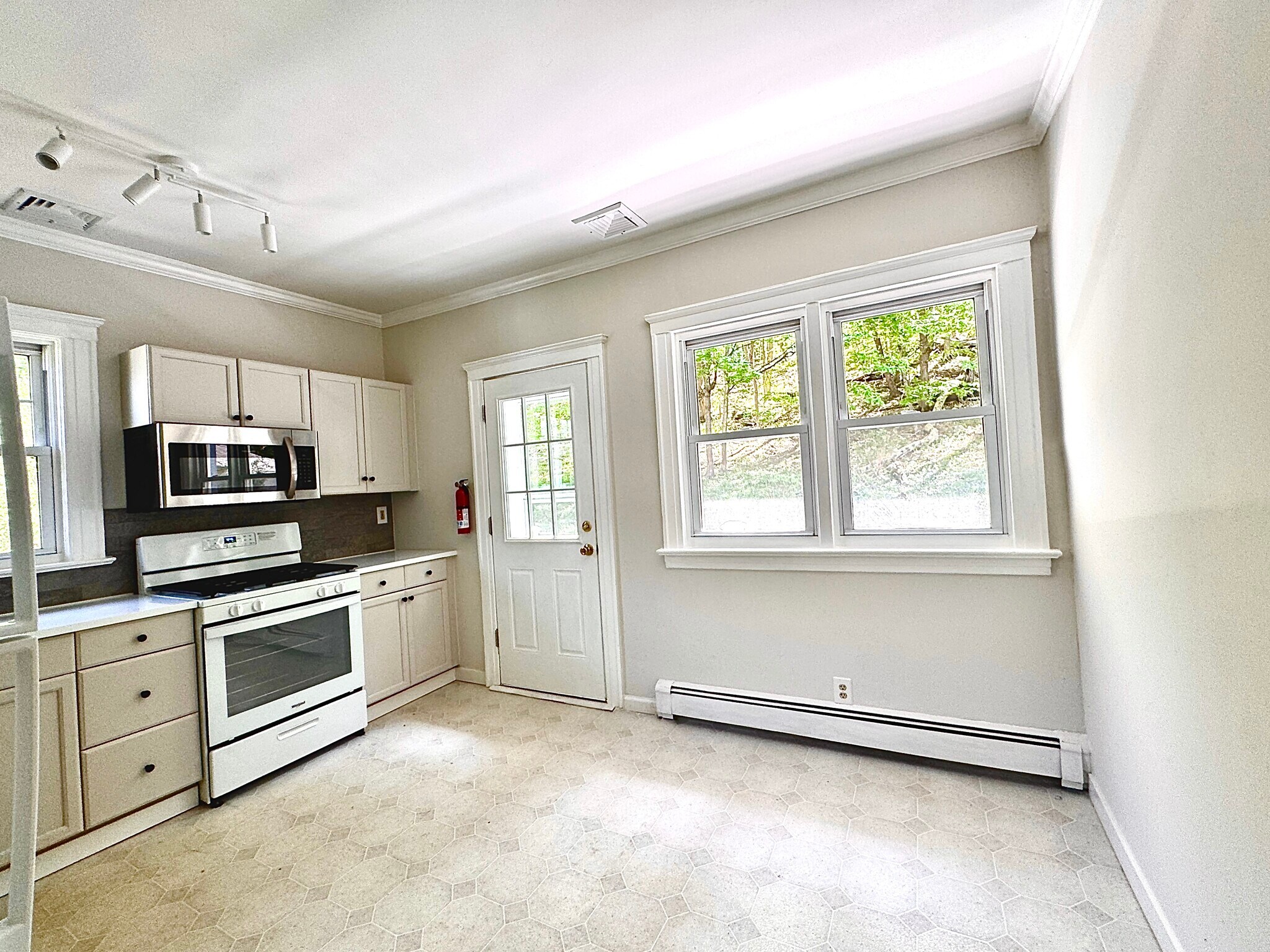 Building Photo - 50 Western Ave