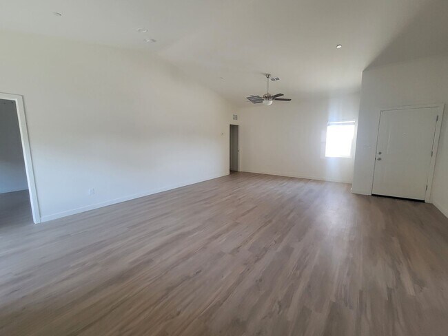 Building Photo - 8501 Grandy St