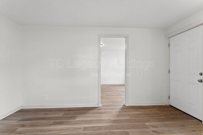 Building Photo - 2008 Pride Ave