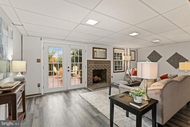 Building Photo - 5823 Berkshire Ct