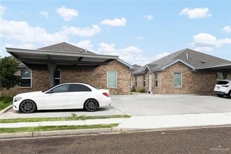 Building Photo - 9 S Missouri St