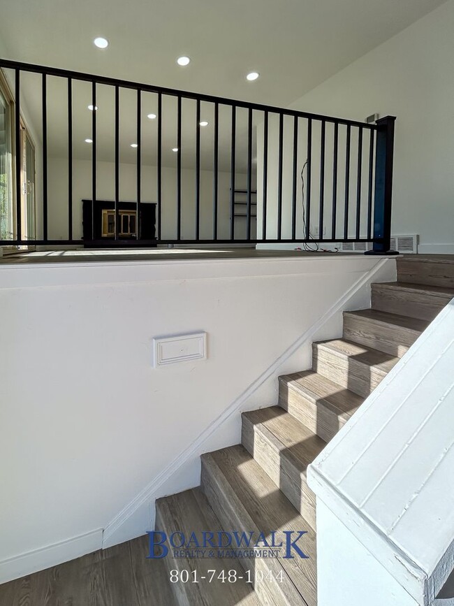 Building Photo - 259 S 230 E