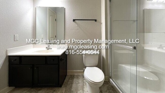 Building Photo - More Savings, More Comfort! Your Move to E...