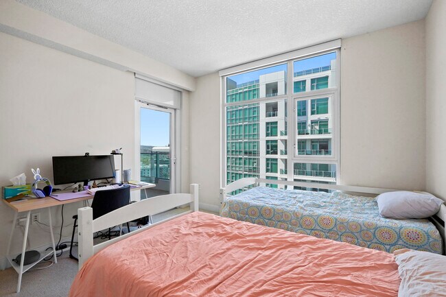 Building Photo - 3141 Michelson Dr