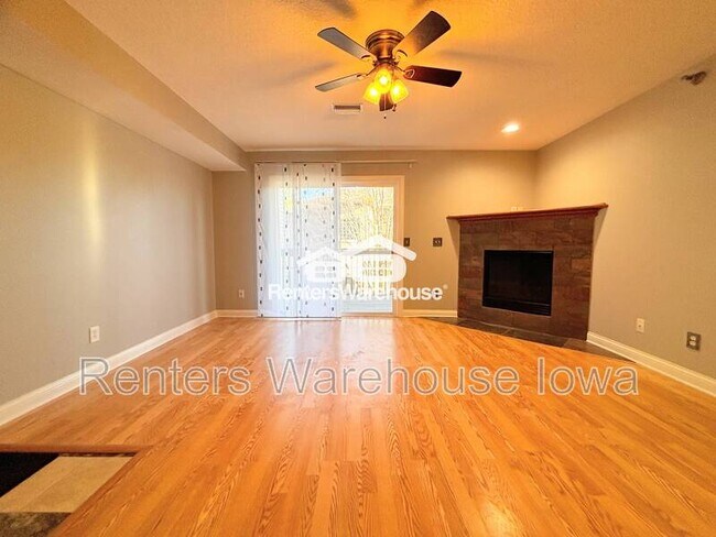 Building Photo - 10151 Sutton Pl