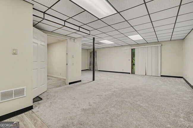 Building Photo - 500 Hickory Hills Trail