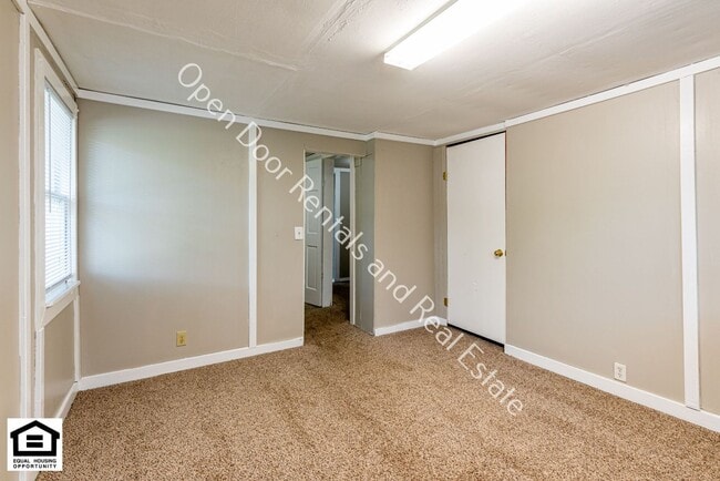 Building Photo - 2 bedroom home now available