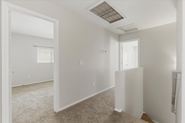 Building Photo - 3 Bedroom Home in Cooper Commons Near S Cooper Rd and E Hunt Highway!