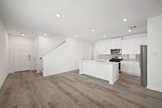 Building Photo - 3930 Windy Whisper Dr