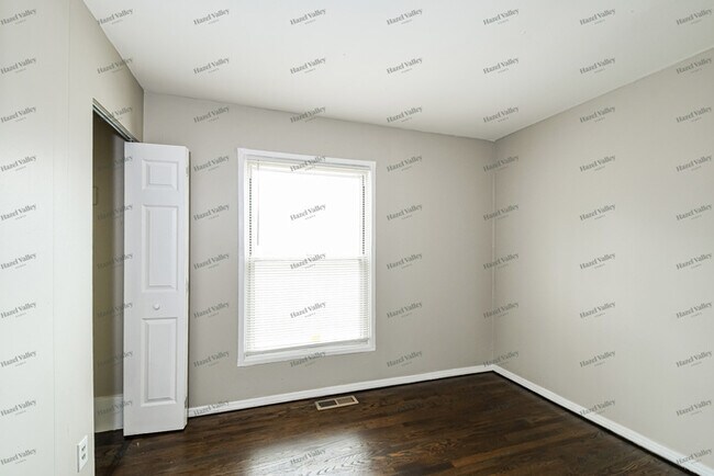 Building Photo - 12422 Pizarro Dr