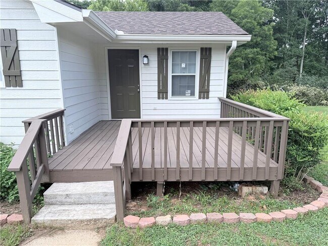 Building Photo - 40 Salem Ridge