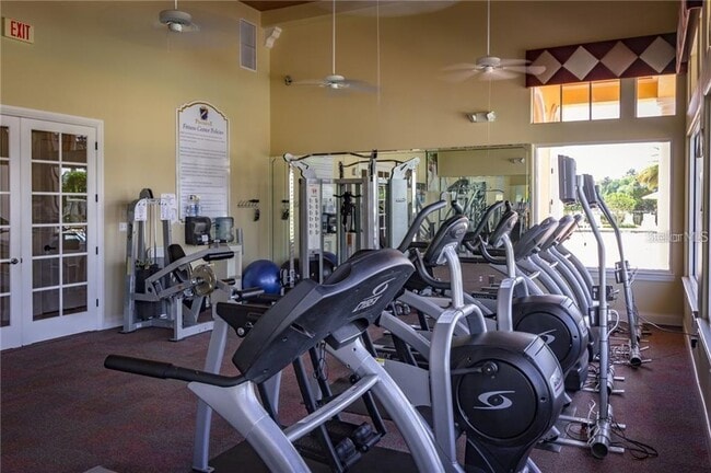 Building Photo - 1927 Greenbriar Ter