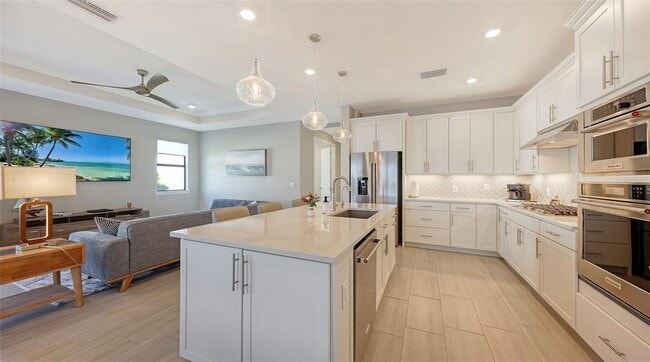 Building Photo - 7675 Summerland Cove