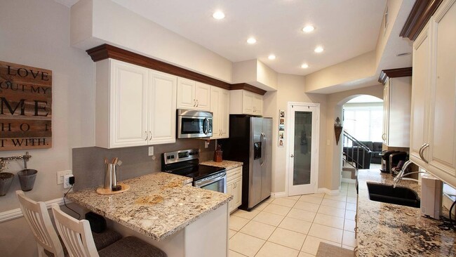 Building Photo - 38063 Crocus Ln