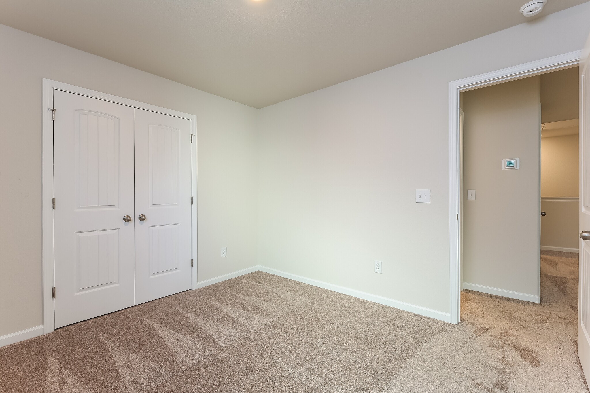 Building Photo - 2260 Southlea Dr