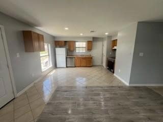 Building Photo - 3903 Juno Dr