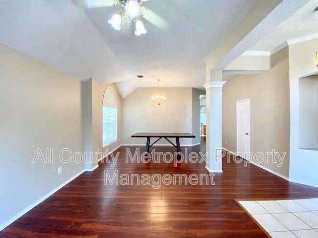 Building Photo - 813 Snapdragon Ln