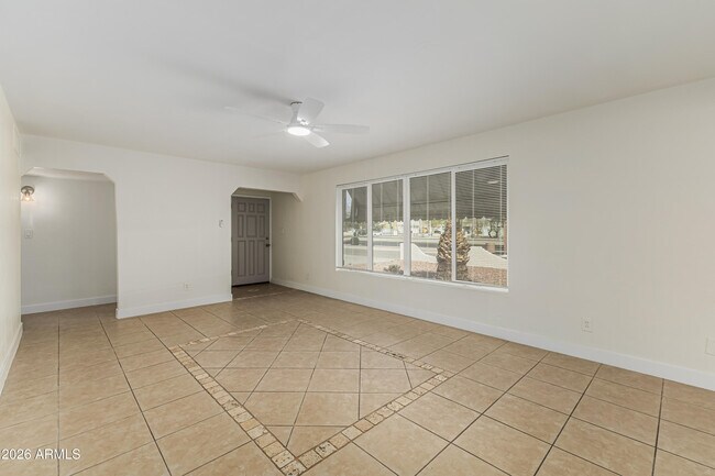 Building Photo - 5620 N 19th Ave