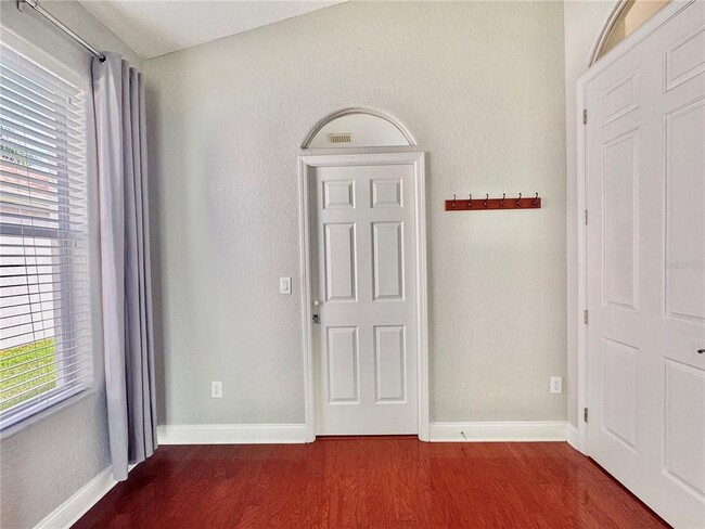 Building Photo - 27130 Firebush Dr